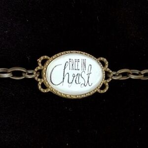 Free in Christ designer Plunder, chain bracelet